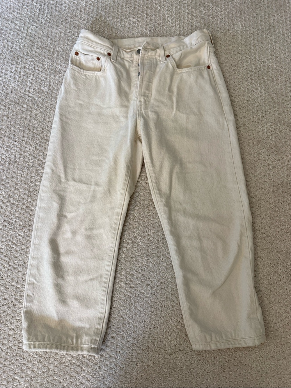 Levi's cropped 501 ecru jeans
